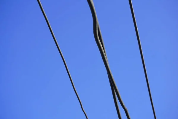 Kabel Blå Himmel — Stockfoto