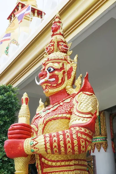 Röd Jätte Staty Offentliga Thailand — Stockfoto