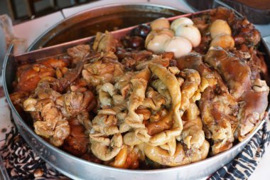 Piyasa satış komposto domuz bacak pot kapatın