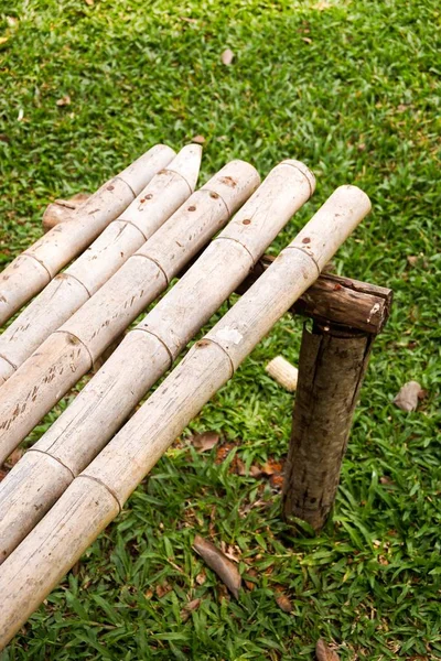 Cadeira Bambu Jardim Natureza — Fotografia de Stock