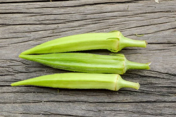 Okra Sul Pavimento Legno Abelmoschus Esculentus — Foto Stock