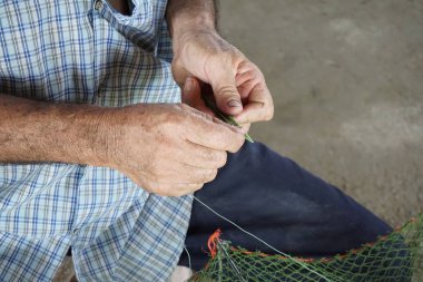 adam el örgü örgü kapatın