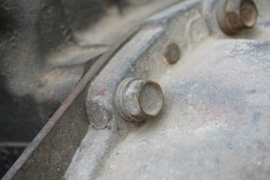 eski paslı makine sanayi sitesindeki kapatın