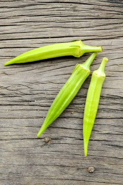 Okra Sul Pavimento Legno — Foto Stock