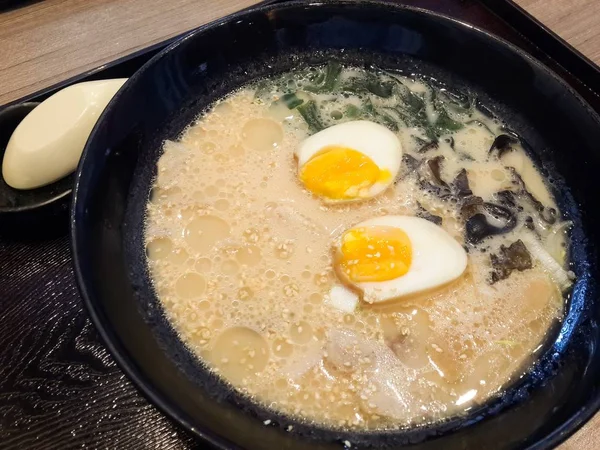 ramen noodles - japan food