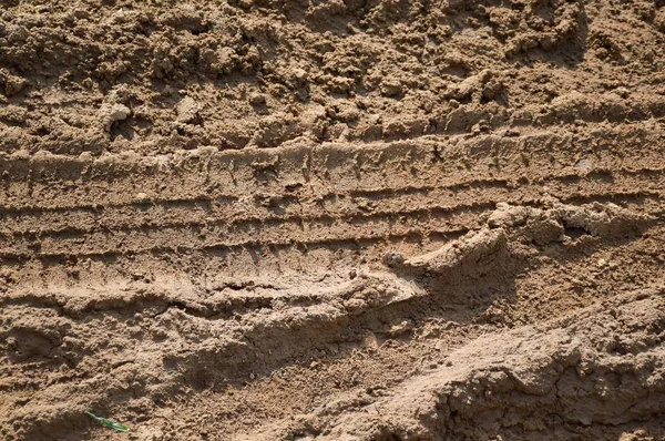 土质上的干砂轮轨道 — 图库照片