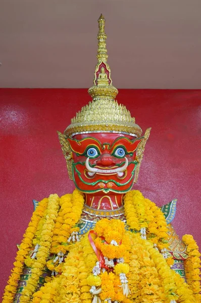 Статуя Джабхала Або Статуя Бесавана Храмі Саман Таїланді — стокове фото