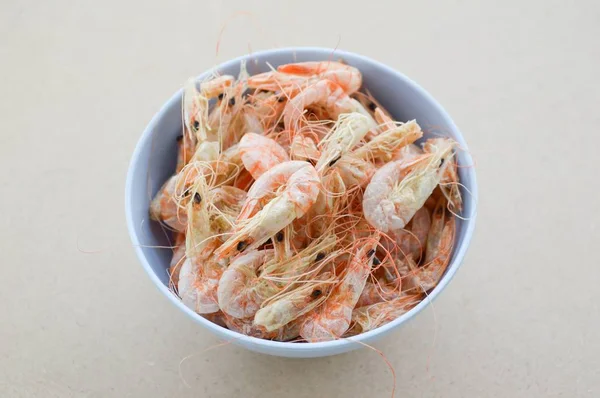 Udang Kering Lantai Kayu — Stok Foto