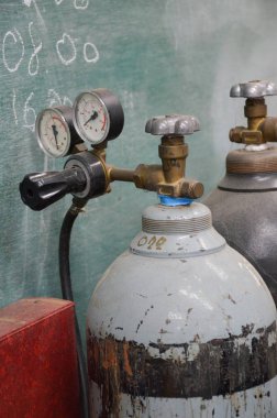 classrom'da hava tankına yakın