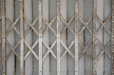 Eski demir kapı dokusunu kapat