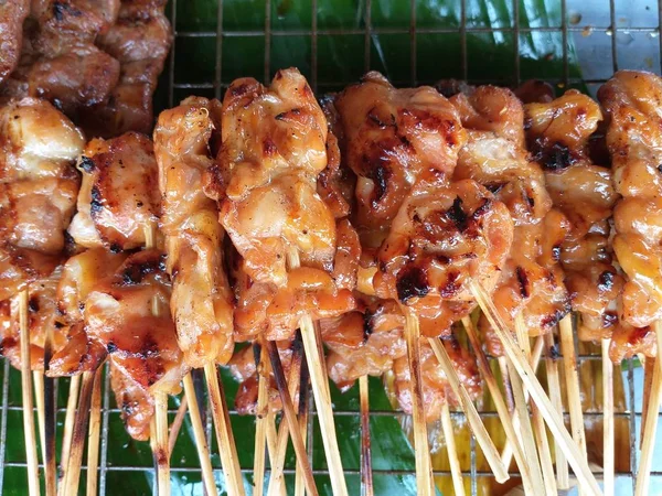 Ayam Panggang Panas Dalam Makanan Jalanan Thailand — Stok Foto