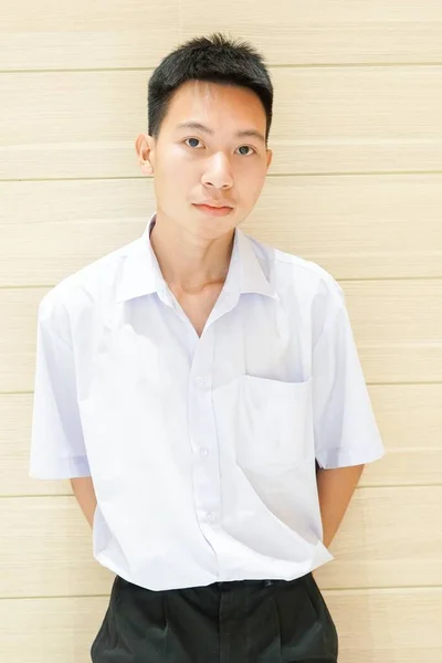 Taylandlı Üniformalı Öğrenciyi Kapatın — Stok fotoğraf