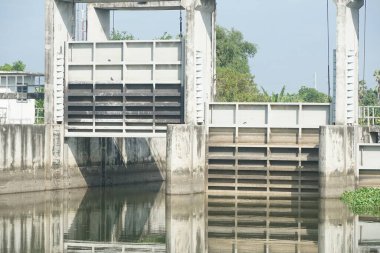 Chachoengsao Tayland 'daki baraj.