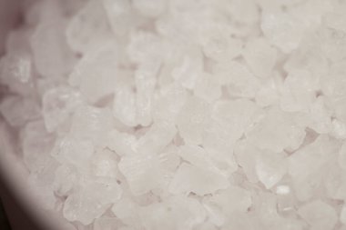 Yakın plan beyaz kaya tuzu arkaplanı.