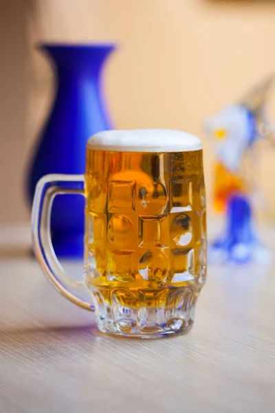 Foamy Delicious Cold Beer Glass Beer Low Net Depth Field — Stock Photo, Image