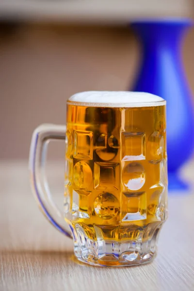 Schaumiges Köstliches Kaltes Bier Glas Bier Mit Geringer Netto Tiefenschärfe — Stockfoto