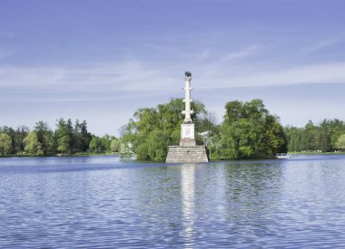Tsarskoye Selo 'daki Catherine Park' ta satranç köşesi.
