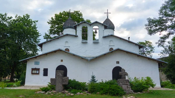 Pskov Rússia Igreja Intercessão Prolom — Fotografia de Stock