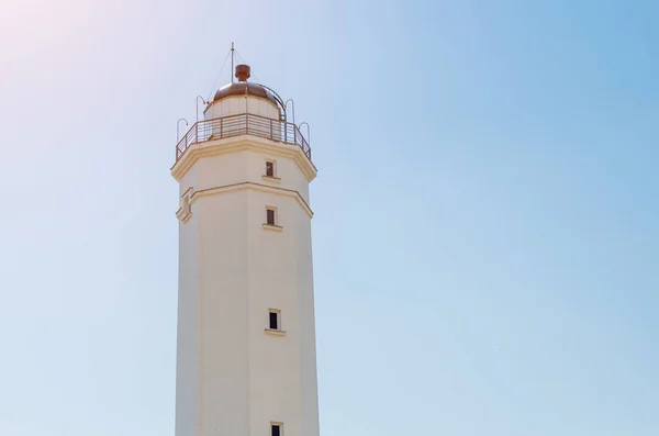 Faro Blanco Contra Cielo Azul Día Soleado — Foto de Stock