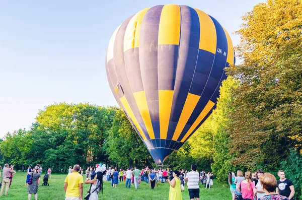 Belaya Tserkov, Ucrânia, 23 de agosto de 2018 festival de balões de ar no parque . — Fotografia de Stock