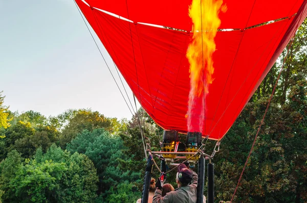 Belaya Cerkow, Ukraina, 23 Sierpień 2018 air balloon festival w parku. — Zdjęcie stockowe