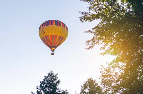 Belaya Tserkov, Ukraine, August 23, 2018 hot air balloon festival in the park. — Zdjęcie stockowe