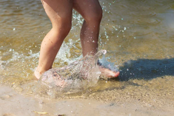 Child Runs River Bank Splashing Water His Feet — Stock Photo, Image