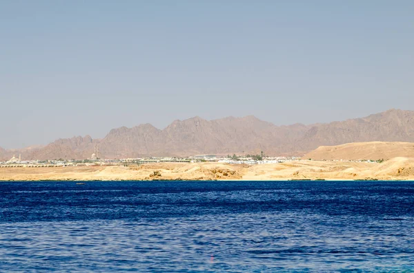 Sharm Sheikh Ακτή Θέα Της Ερυθράς Θάλασσας Κτίρια Και Βουνά — Φωτογραφία Αρχείου