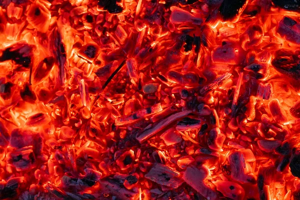 Schwelende Holzkohle Lagerfeuer Hintergrundstruktur — Stockfoto