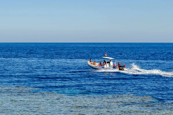 Sharm Sheikh Egito Maio 2019 Lancha Rápida Correndo Pelas Águas — Fotografia de Stock
