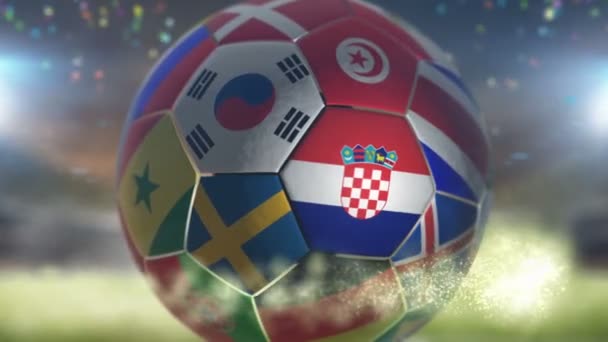 Bandera croatia en una pelota de fútbol mosca de fútbol — Vídeos de Stock