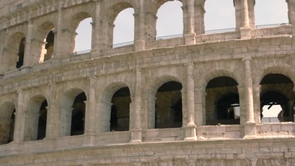 Арки Колизея красивая древняя строительная история Римской империи — стоковое видео