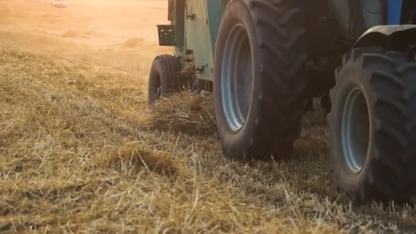 traktor zemědělství farmaření zblízka jízda traktor