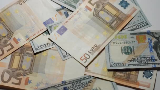 Számolni pénz gazdasági sikere az ország újraszámítása dollár és euró — Stock videók