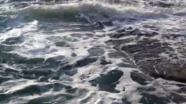Krachende Wellen — Stockvideo