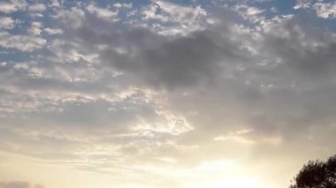 Gökyüzünün zaman aşımına uğramış videosu