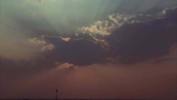 Filmagens de vídeo em hiper lapso deles pôr-do-sol — Vídeo de Stock