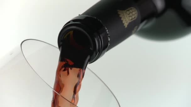 Разлив вина — стоковое видео