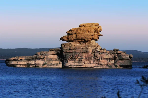 Mystery Stone Located Resort Area Kazakhstan Right Lake Attracts Attention — Stock Photo, Image