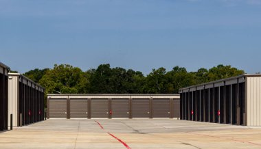 Conroe, TX 'deki mini depolar