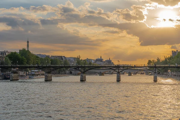 Parigi Francia 2020 Veduta Del Ponte Una Barca Sulla Senna — Foto Stock