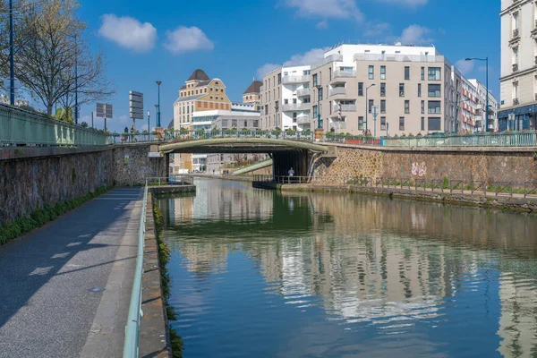 Paris France 2019 Reflects Canal Ourcq — Stock Photo, Image