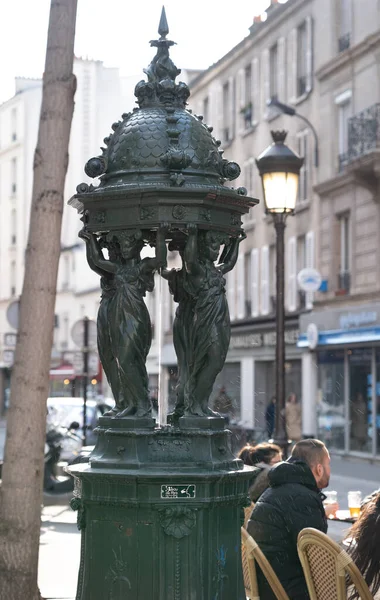 París Francia 2019 Wallace Fountain Rue Petit —  Fotos de Stock