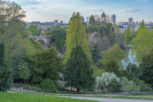 Paris Frankrike 2019 Park Buttes Chaumont Utsikt Över Paris — Stockfoto