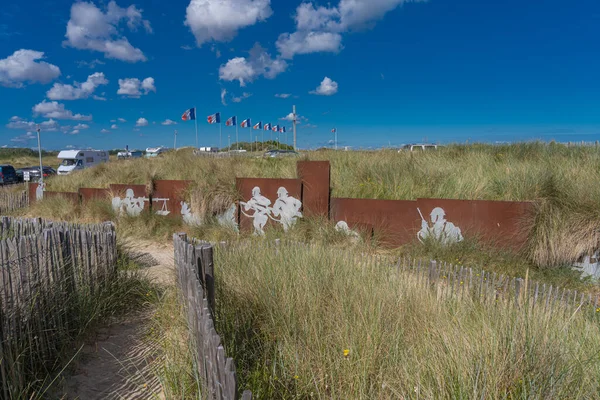 Courseulles Sur Mer France 2020 Cross Lorraine Flags Juno Beach — 图库照片