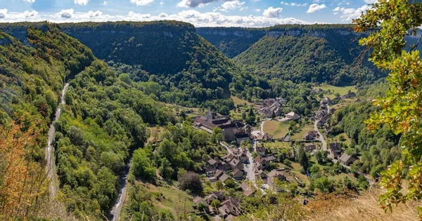 Baume Les Messieurs Frankreich 2020 Blick Auf Den Zirkus Baume — Stockfoto