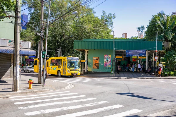 Blue, Brazil, Brazil street, building, color, Jorge Soares, Jundiai city, Junida, So Paulo, sky, SP, Street, doku, duvar, kişi, otobüs.