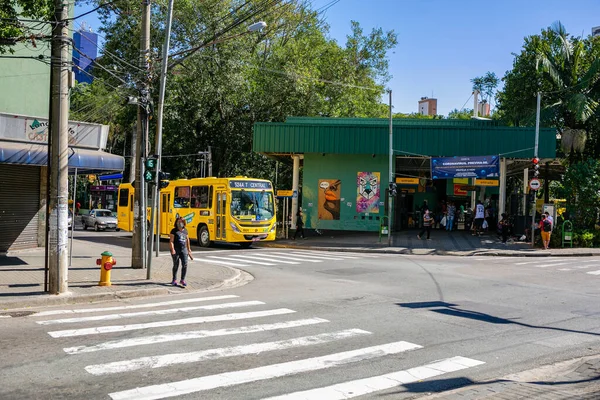 Blue, Brazil, Brazil street, building, color, Jorge Soares, Jundiai city, Jundiai, So Paulo, sky, SP, street, texture, wall, bus.