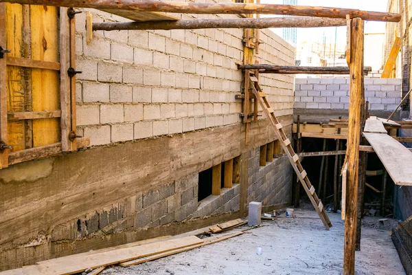 Bina, ahşap, duvar, oda, ev, inşaat, çatı, eski, mimari, yıkım, yapı iskelesi, beton, terk edilmiş, hiç kimse, kiriş, ahşap, oturma, tuğla, masa, kontrplak, kırık, bank, sanayi, ayakta, konut, çürüme, tırabzan, ifade, 