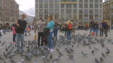 Amsterdam, Hollanda - Ocak, 2017: Amsterdam, Hollanda, Dam Meydanı